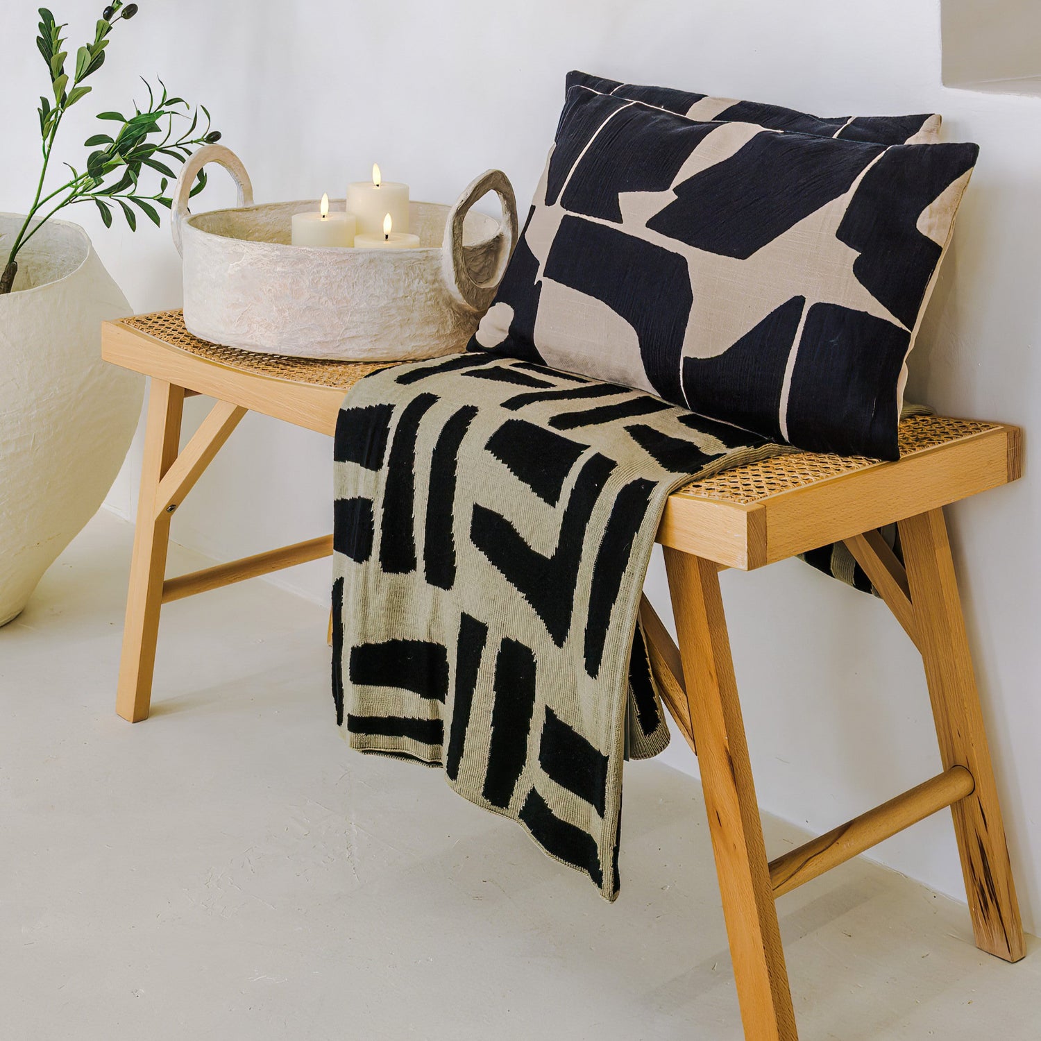 Siena Natural And Black Throw